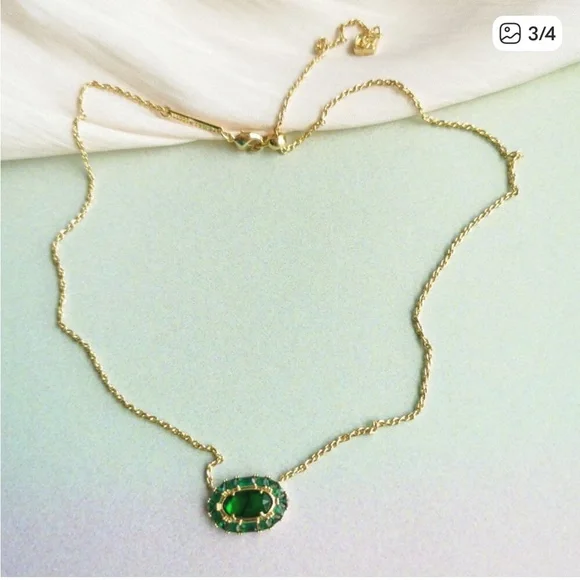 Kendra Scott Gold Necklace with Emerald Green Crystal Frame - Picture 3 of 5